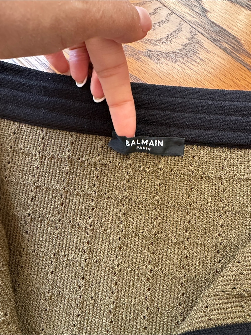 Balmain Olive Green Knit Mini Skirt with Black Trim & Gold Zipper - Picture 3 of 6